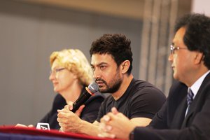 Aamir Khan vows to fight stunting in South Asia