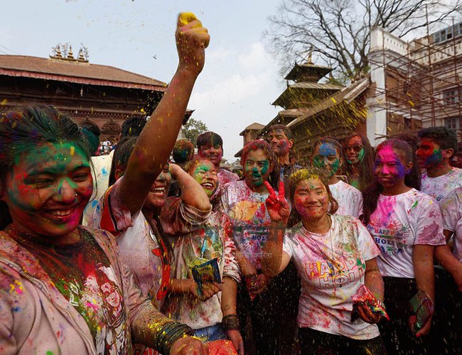 Basantapur_Holi5jpg.jpg