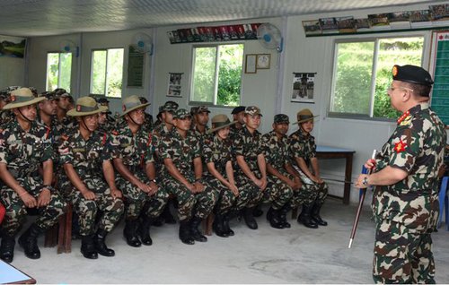 COAS Cheetri addressing batalion in Malamchi.jpg