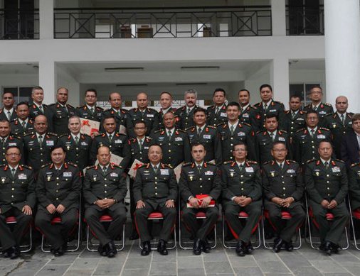 COAS General Chhetri with the trainee of the program final.jpg