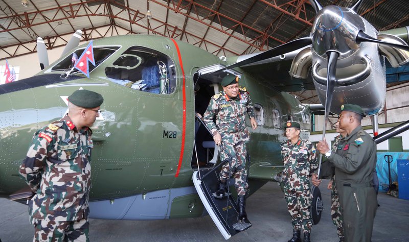 COAS Thapa insepcting M28 Skytruck.jpg