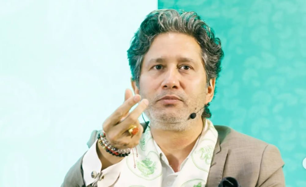 Journalist Pathak files writ petition in High Court against arrest warrant