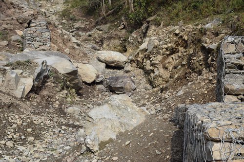 Gabion wall mitiatigation in Ramche-Guranse trail Kalika-1 photo 3.JPG