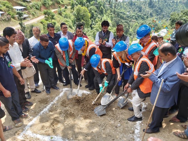 German Miniter in Dhading 1.jpg