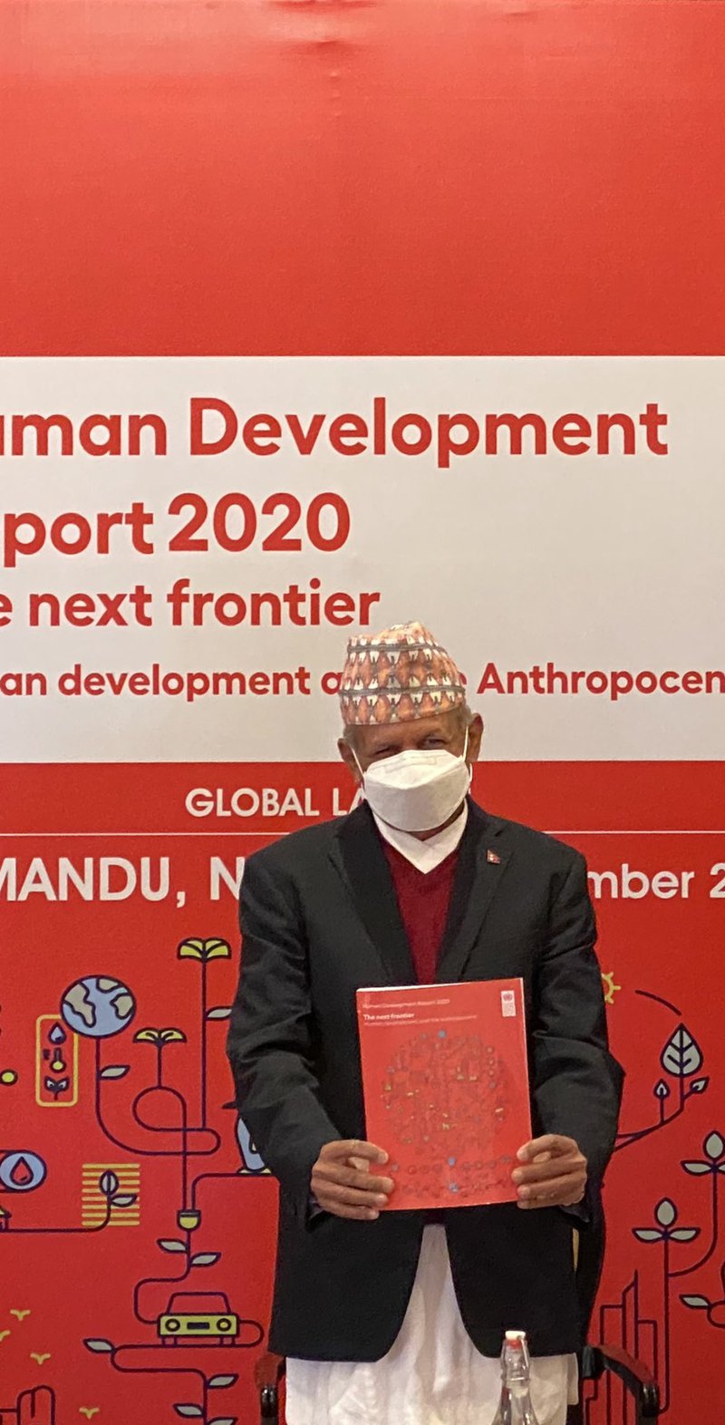 Gyawali relasing human developmentt report.jpg
