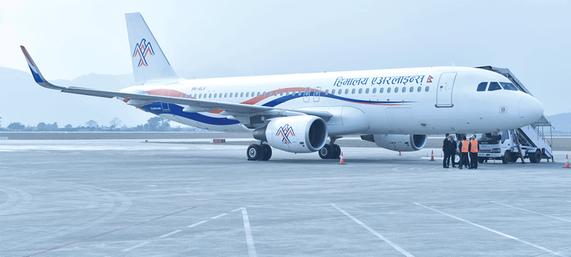 Himalayan Airlines in Pokhara.gif