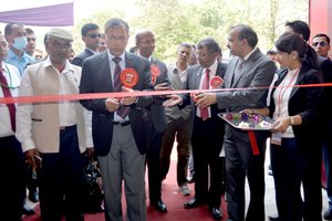 Indian Ambassador Rae Inaugurates Expo