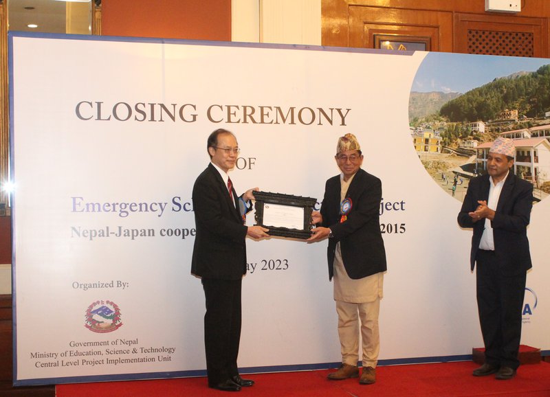 JICA Pic 2 Honorable Minister Rai presenting Letter of Appreciation to  Ambassador of Japan.jpg