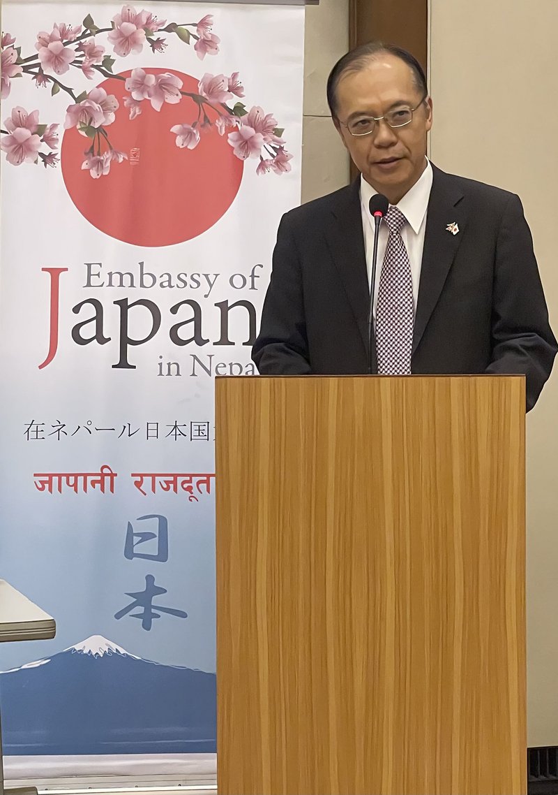 Japanese ambassador after signing the agreement .jpg