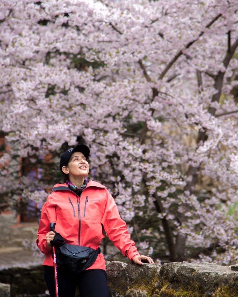 Manisha Koirala in Everest b.jpg