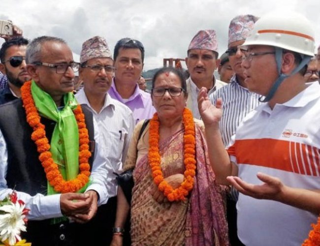 Minister-Jitendra-Narayan-Das-and-Gerry-Yang.jpg