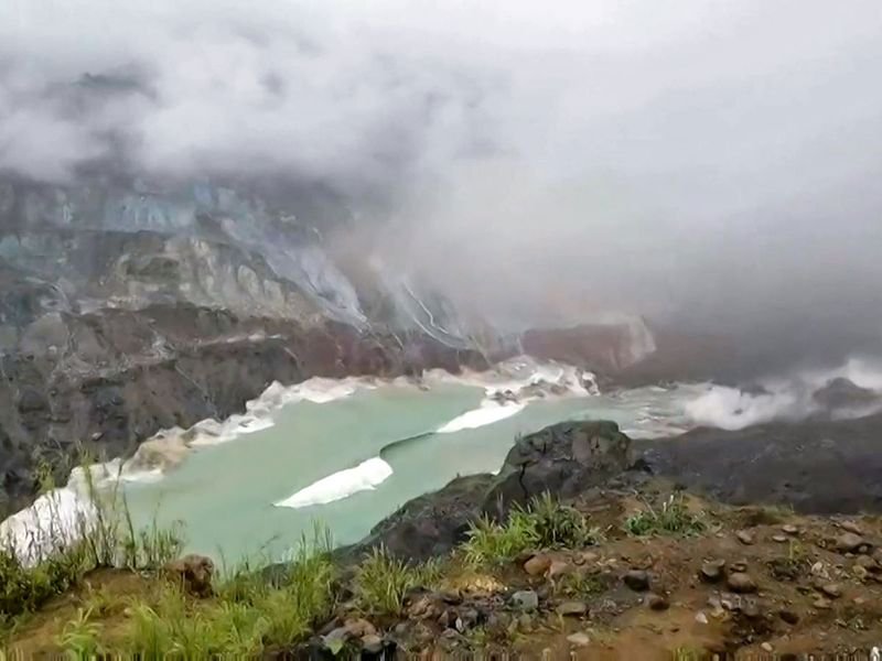 Myanmar-landslide_173141550ef_original-ratio (1).jpg