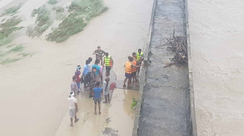 Nepal Army rescue operation.jpg