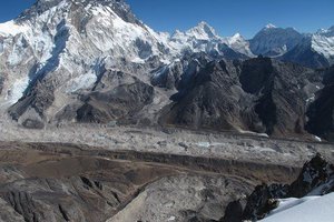 Over two-thirds of Mount Everest's glaciers could be gone by 2100