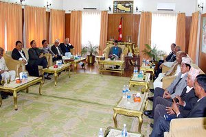 POLITICS: Opportunist Alliance?