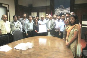 Petitions handed over to chairman of council of ministers