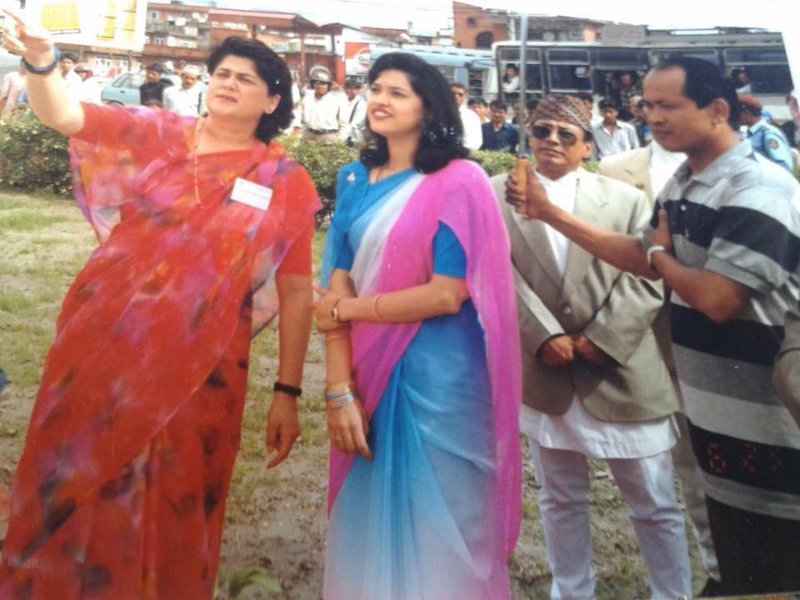 Rana With princes Shruti.jpg