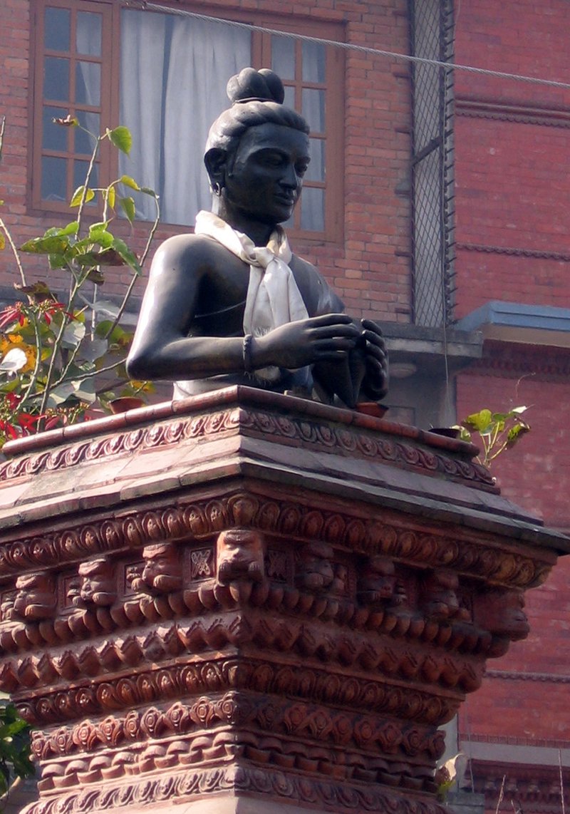 Sankhadhar_statue.jpg