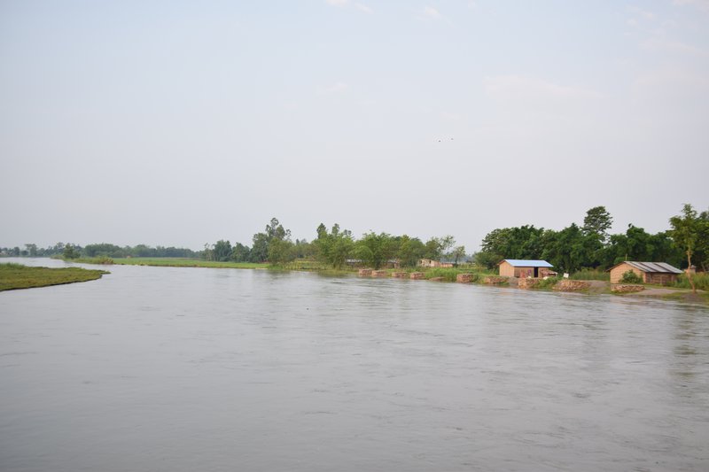 Settlements next to Karnali River in Rajapur. Photo by  Archana Gurung.JPG