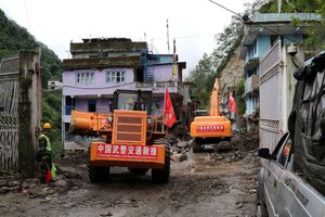 Traffic Resumes At Araniko Highway