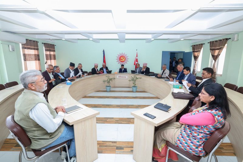 UML POLITCIS 2.jpg