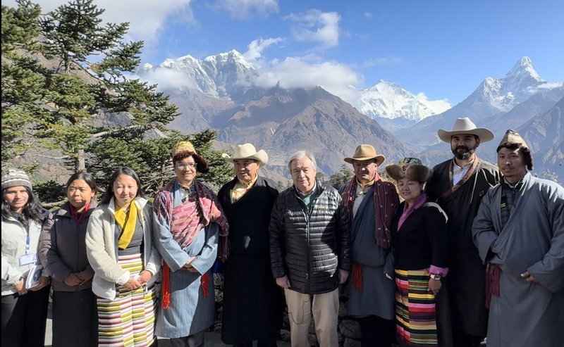 UN Secretary Geneal At Base camp.jpg