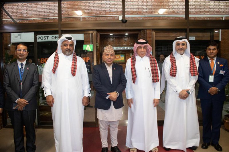 foregin secretary received the ministe r.jpg