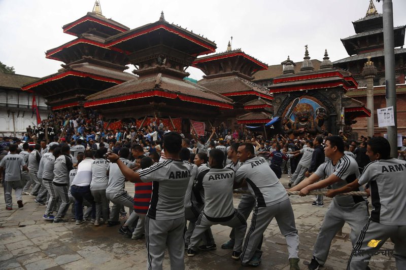 indra-jatra_lingoo-3.jpg