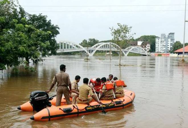 kerala-floods_660_081718045501.jpg