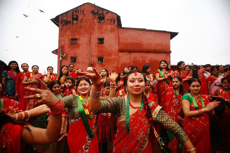 teej-festival-pashupatinath-kathmandu-goddess.jpg